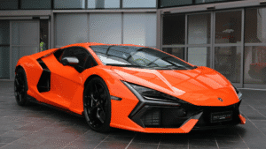 Lamborghini Revuelto 2025